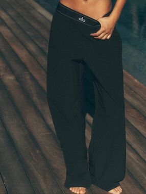 ALO Yoga Black Wide-Leg Lounge Pants with Logo Waistband